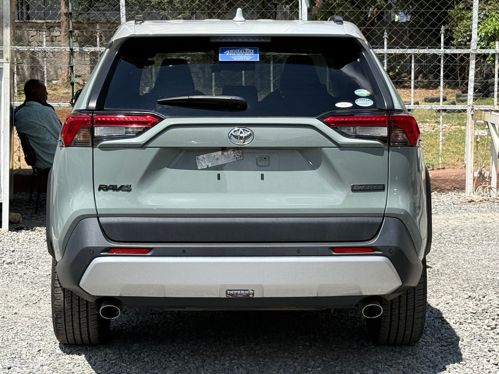 Toyota RAV4 Adventure
