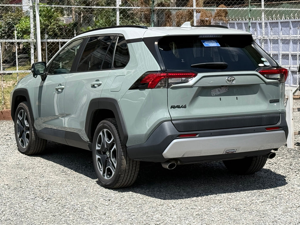 Toyota RAV4 Adventure