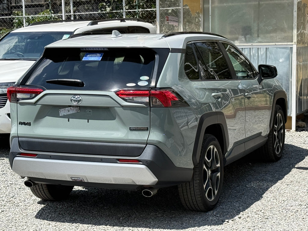 Toyota RAV4 Adventure