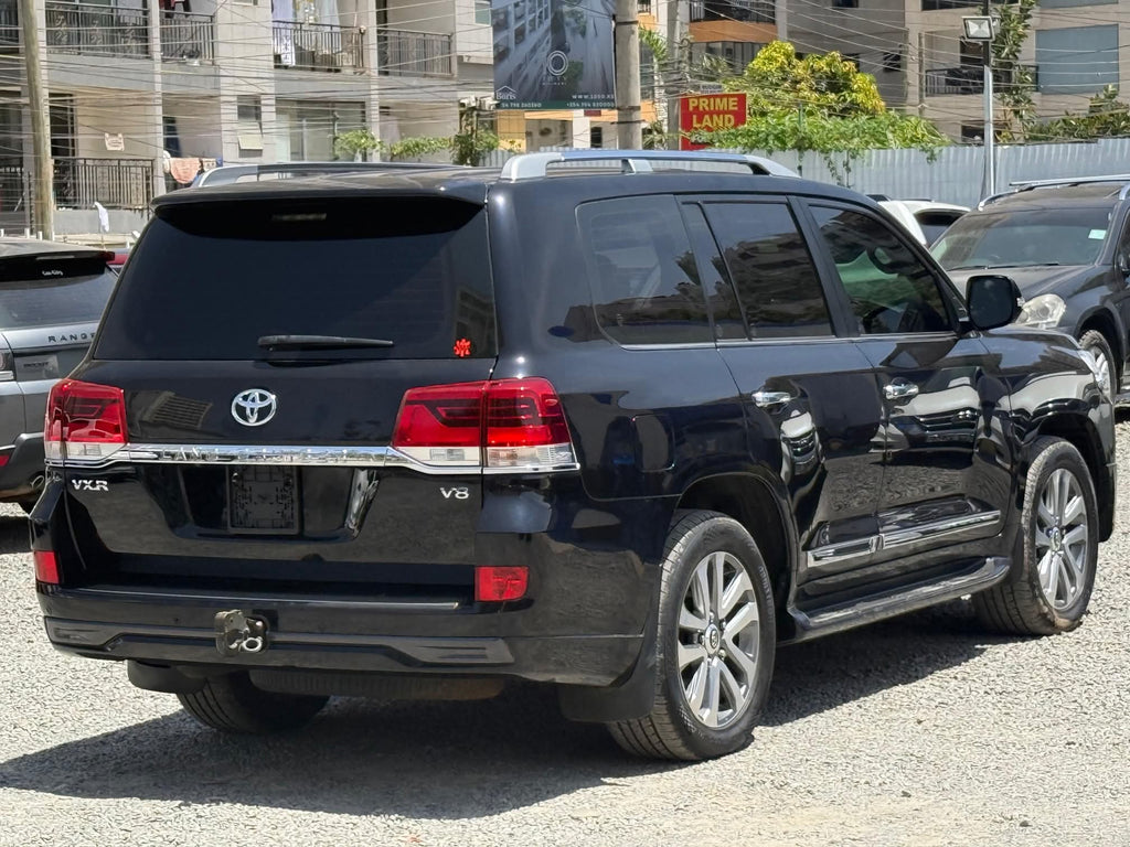 Toyota Landcruiser V8 vxr