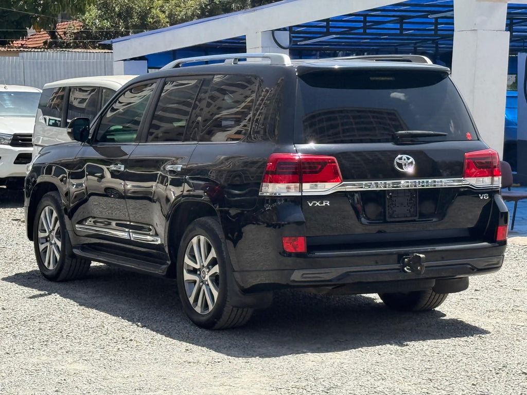 Toyota Landcruiser V8 vxr