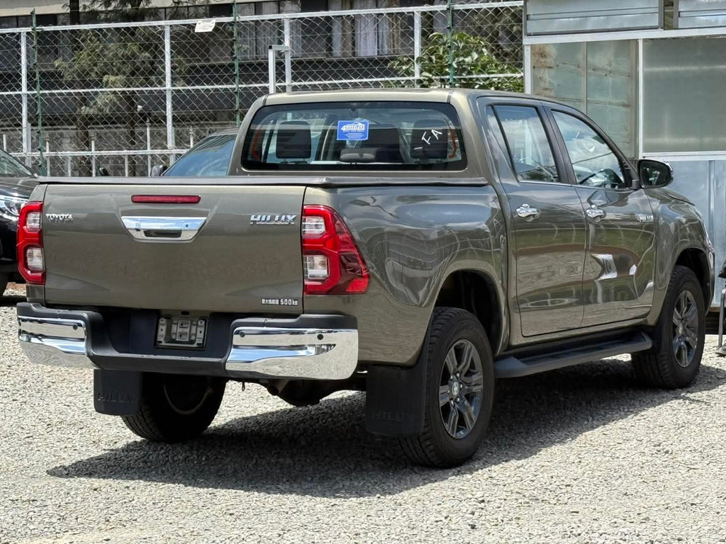 Toyota Hilux
